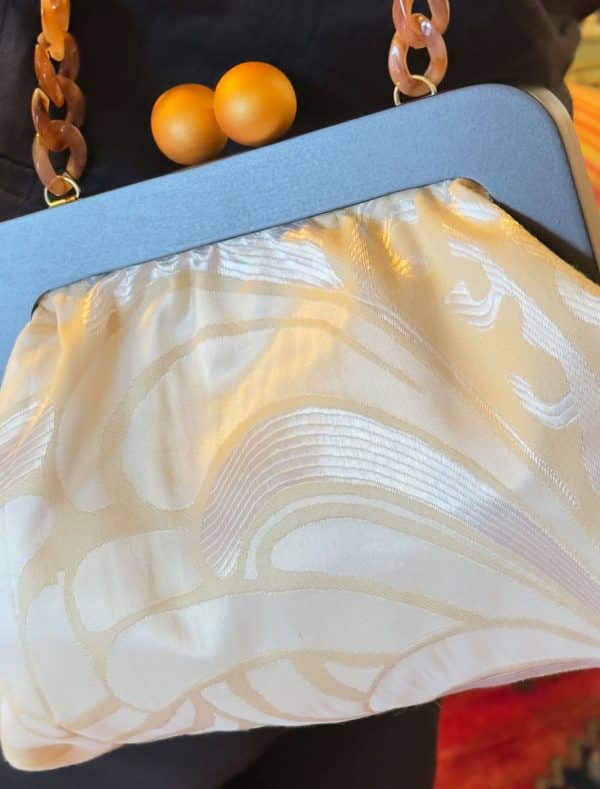 bolsos hechos a mano sula and frida boquailla de madera Leon